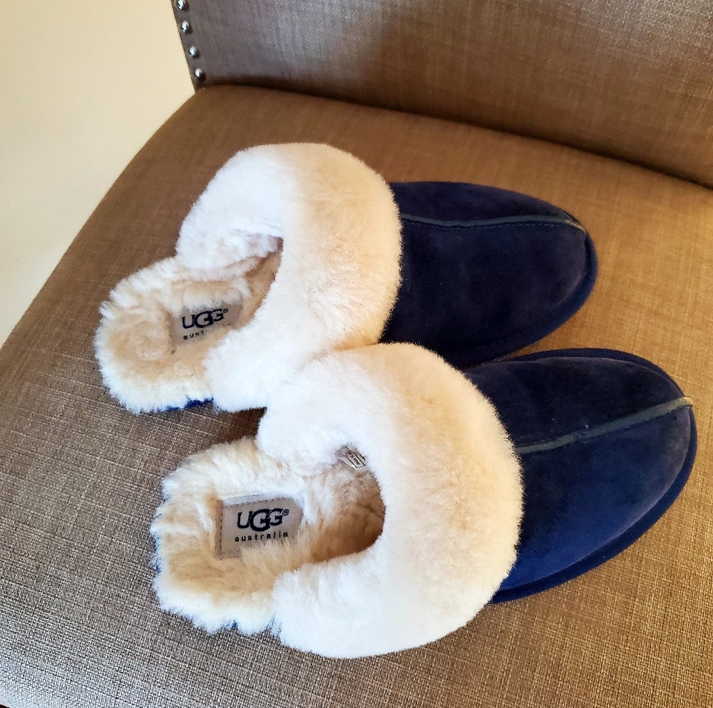 UGG Scuffette slippers Women's size 7 Preowned